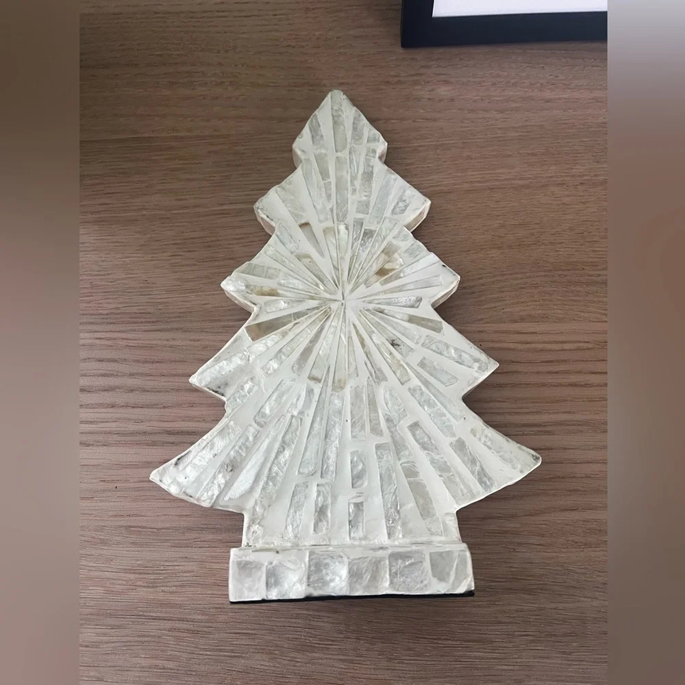 Mosaic Evergreen Tree Decor